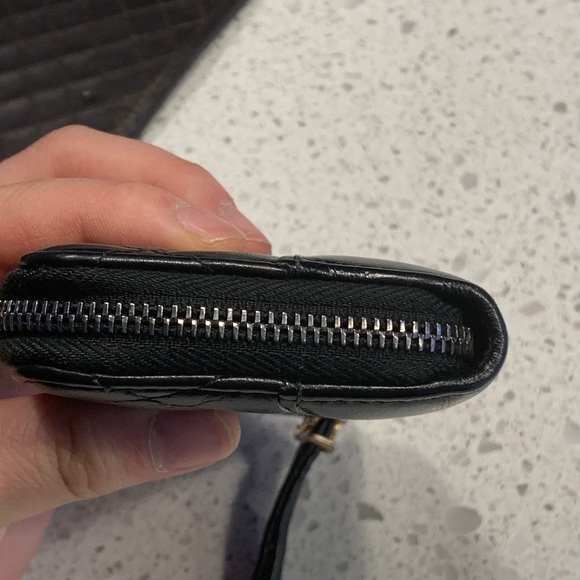 AUTHENTIC Chanel Gabrielle card holder - Picture 12 of 13